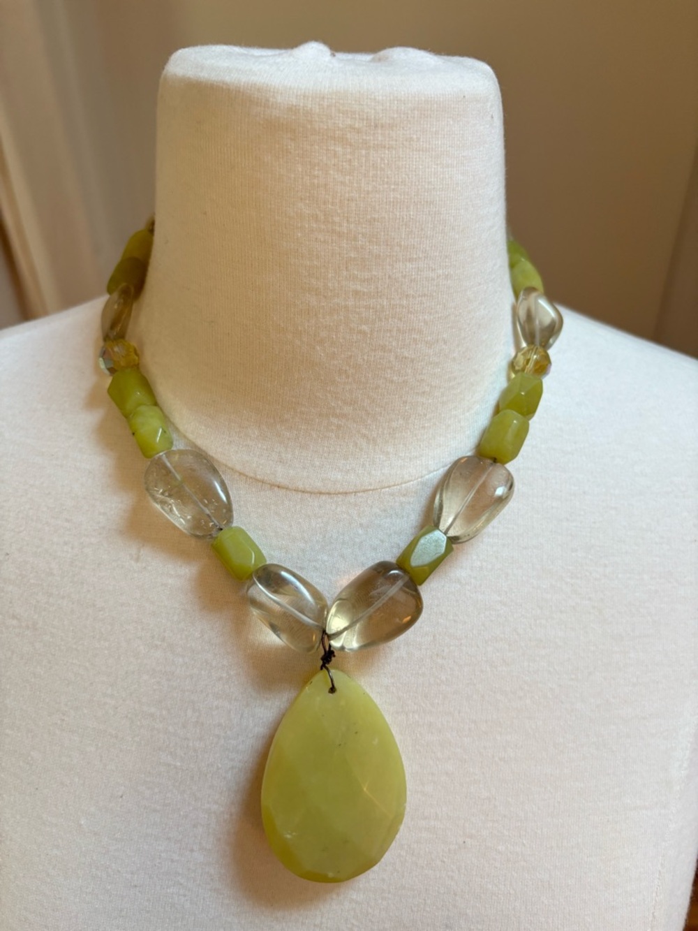 Apple Green and Crystal Teardrop Stone Necklace with Silver Clasp